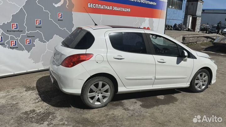 Обшивки багажника левая Peugeot 308 (T7) 7467 EG