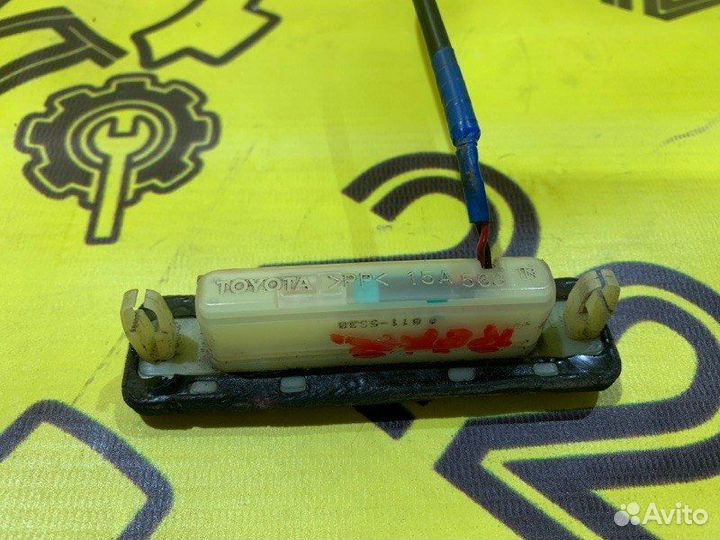 Кнопка открывания багажника Toyota Harrier GSU30