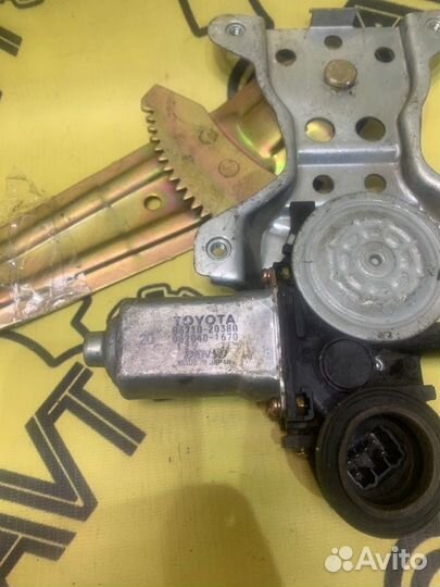 Стеклоподъемник задний левый Toyota Caldina ST210