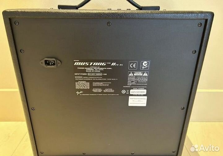 Комбоусилитель Fender mustang v2