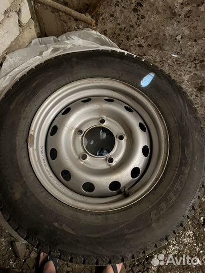 Viatti Brina Nordico V-522 205/75 R15