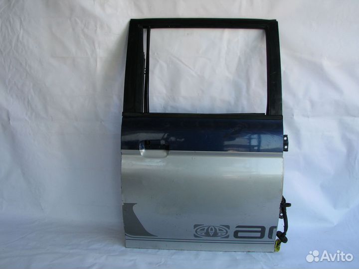 Mitsubishi L200 Дверь задняя правая
