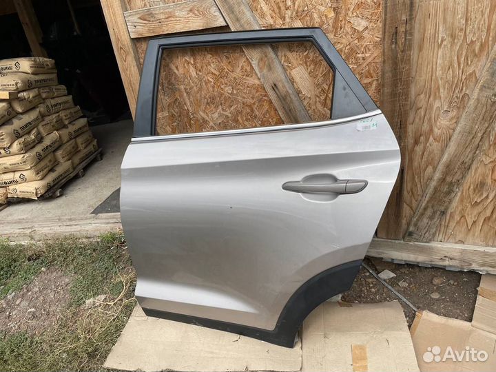 Дверь задняя левая Хендай Туксон 3 TL