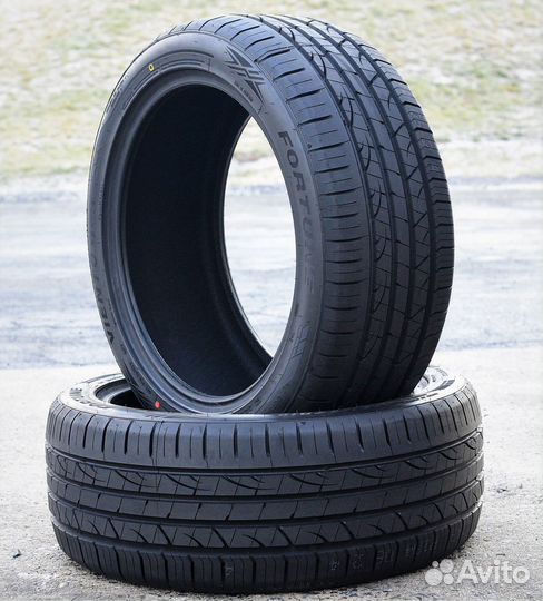 Fortune FSR702 215/55 R17 94W