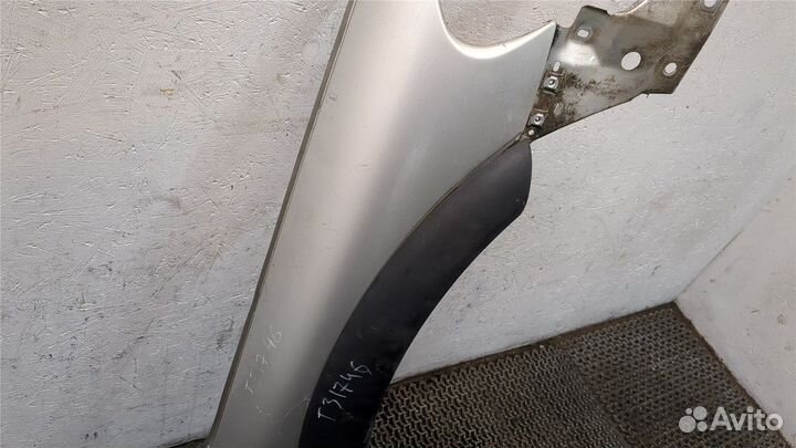 Крыло Volvo XC70, 2005