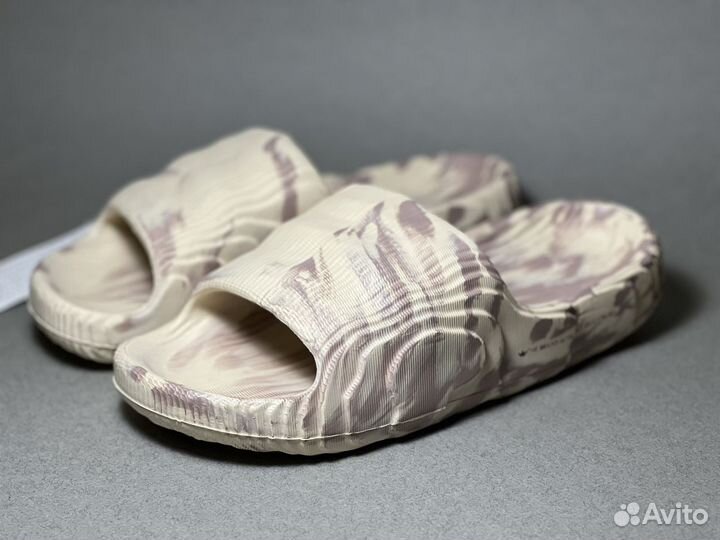 Тапочки adidas adilette 22