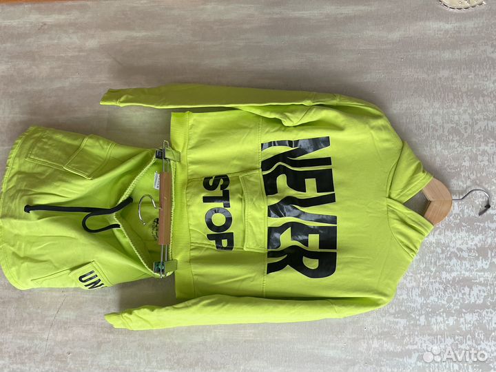 Спортивный костюм для девочки 140 146