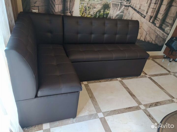 Перетяжка мягкой мебели