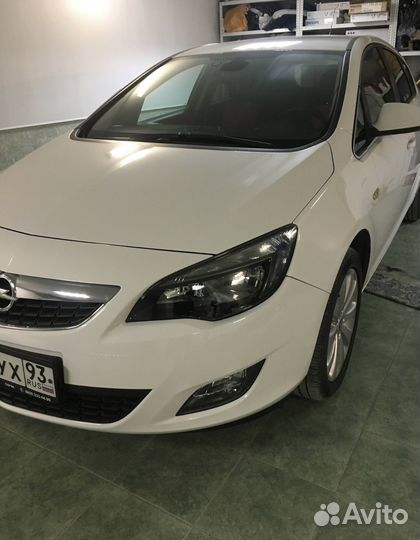 Фары opel astra j 2011