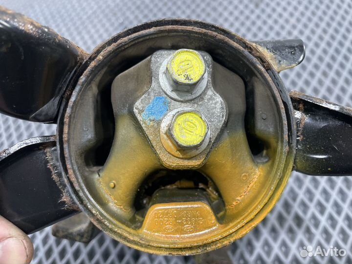 Опора кпп левая Hyundai, Kia Solaris 2010-2017, RIO 2011-2017