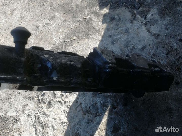 Крышка клапанная мерседес Mercedes