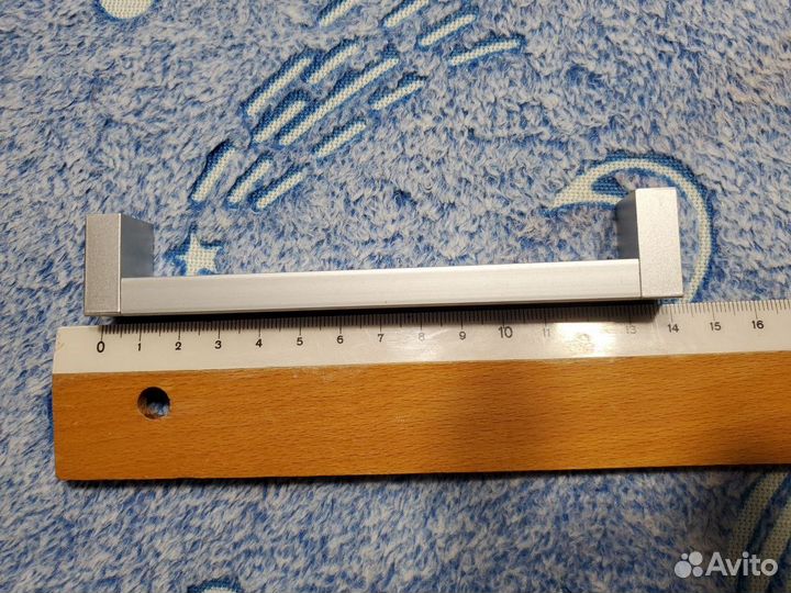 Ручки для кухонной мебели пластиковые