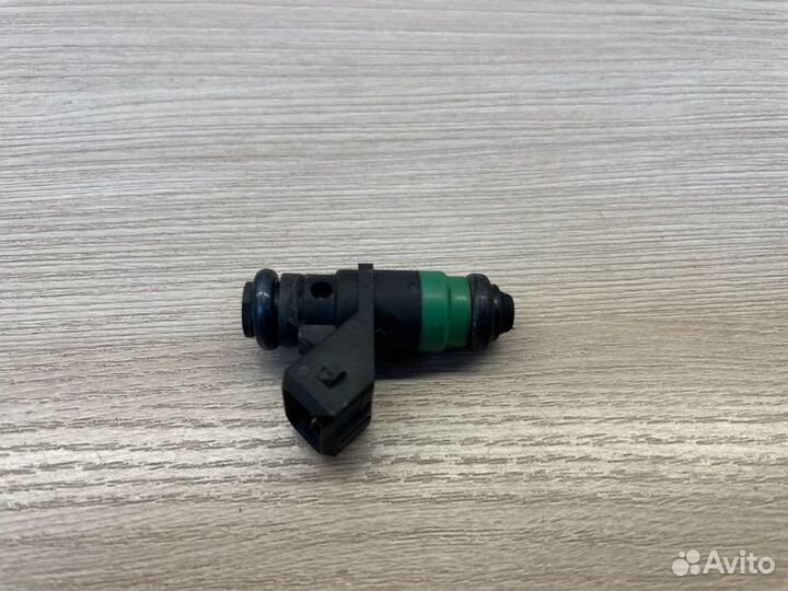 Форсунка топливная Renault Duster