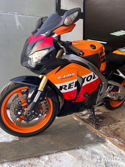 Honda CBR1000RR/RA