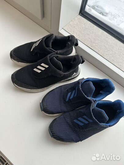 2 пары кроссовок Adidas