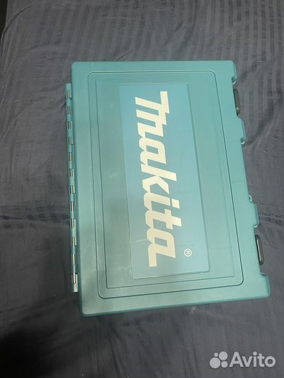 Перфоратор makita HR2470