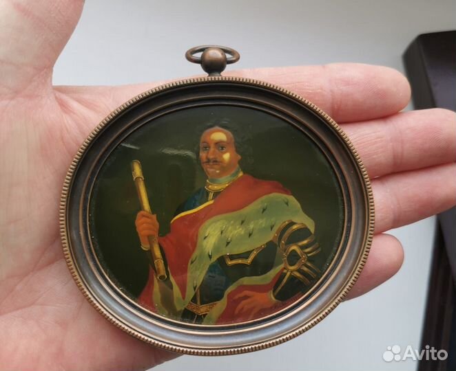 Пётр I. Лаковая миниатюра. Живопись. Подпись