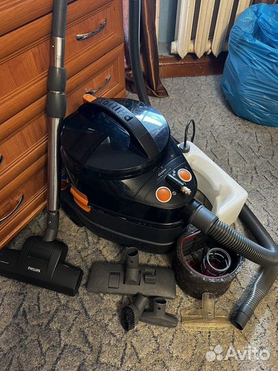 Моющий пылесос Philips