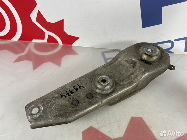 Кронштейн балки передний правый Bmw 5 F10 2.5 2010