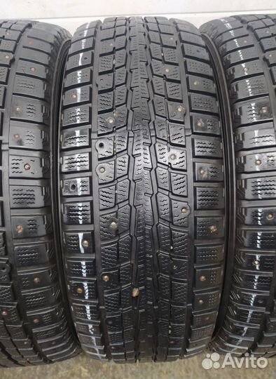 Dunlop SP Winter Ice 01 235/65 R17 99W