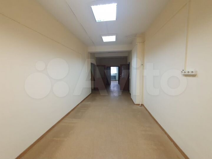 Офис, Нежилое Помещение, S - 139.4 м², отд. вход