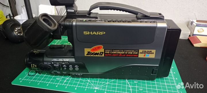 Видеокамера кассетная VHS Sharp VL-SX80s из 90-х