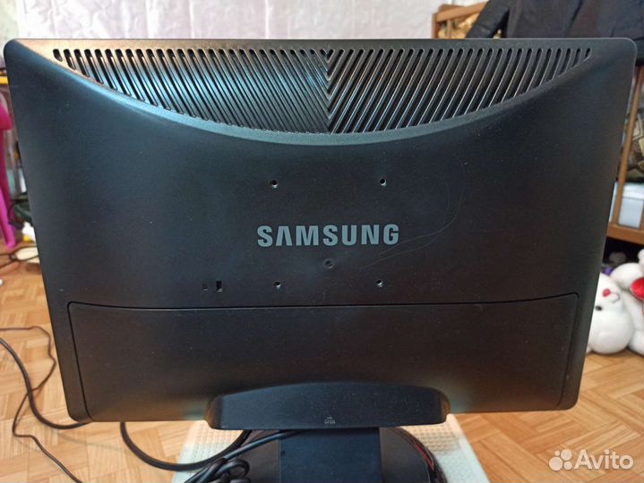 Монитор samsung