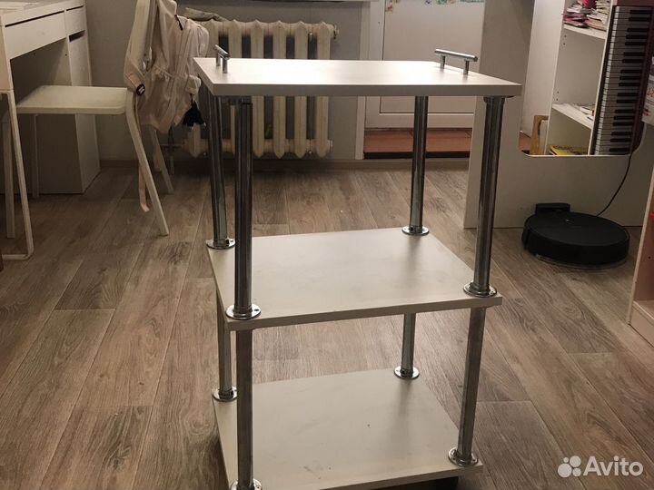 Столик передвижной