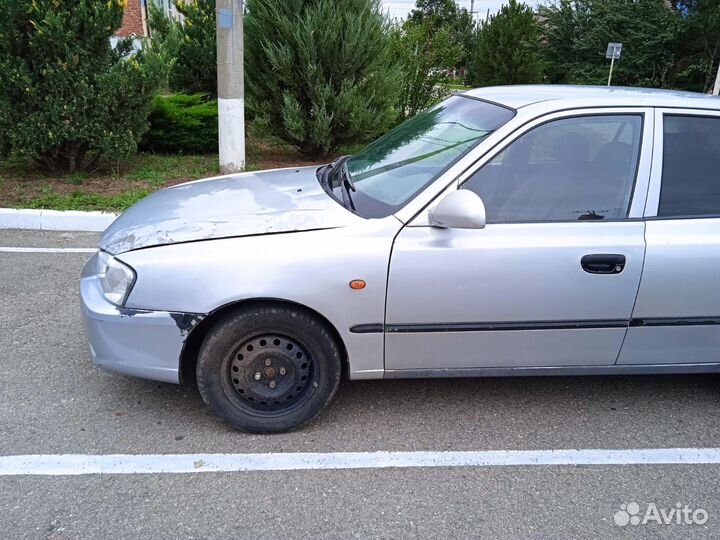 Hyundai Accent 1.5 МТ, 2004, битый, 193 299 км