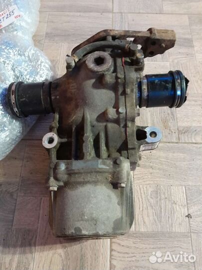 Задний редуктор с Авенсиса