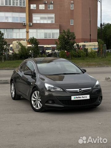 Opel Astra GTC 1.4 AT, 2014, 115 000 км с пробегом, цена 1300000 руб.