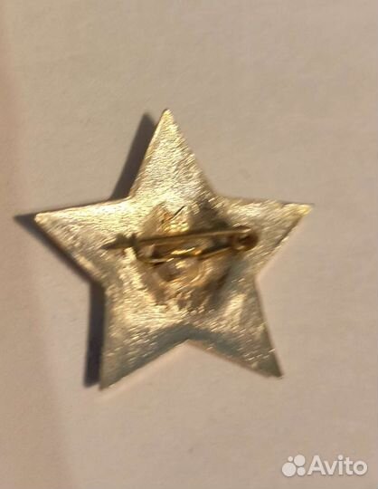 Значок октябренка