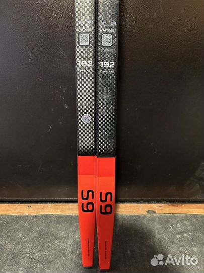 Беговые лыжи atomic redster s9 carbon