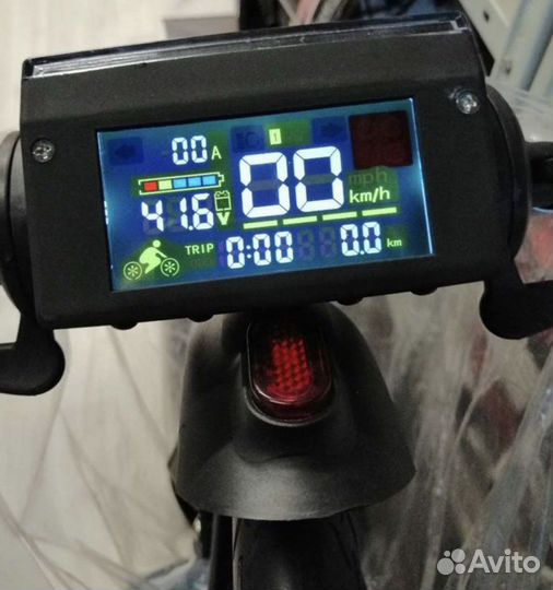 Электрический самокат Kugo. Куго