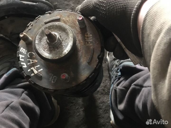 Передняя стойка сан енг кайрон 2008года