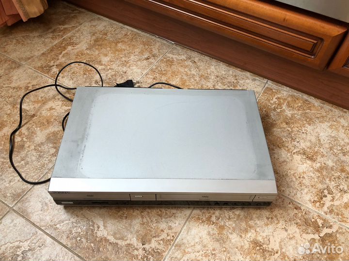 Видеомагнитофон Sony SLV-D970 P R