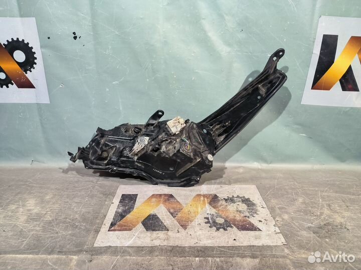 Тойота Фортунер 2015- Фара правая LED 31998