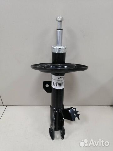 Амортизатор передний правый Toyota Camry V50 2011