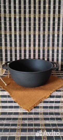 Кастрюля чугунная 3 л