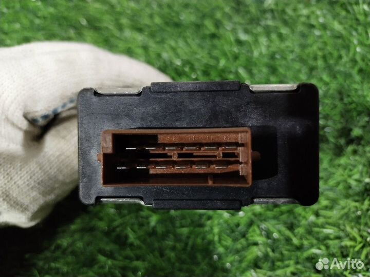 Блок управления круиз-контролем Volkswagen Passat