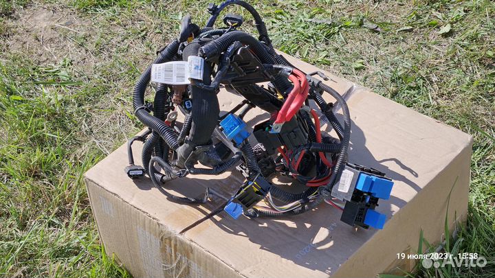 Проводка подкапотная двигателя Renault 240112309R