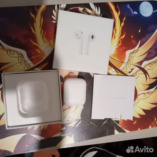 Беспроводные наушники apple airpods