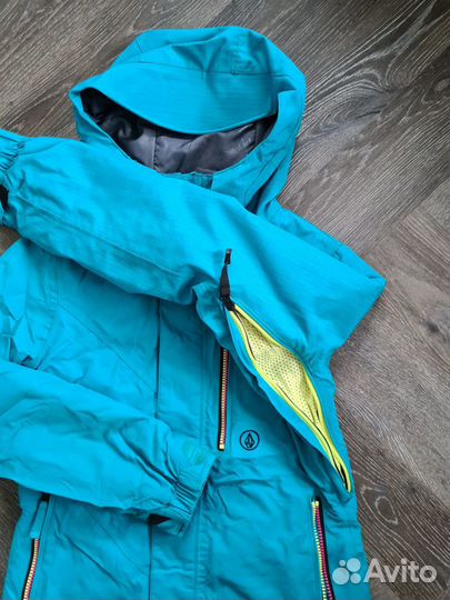 Куртка сноубордическая/горнолыжная р.40-42