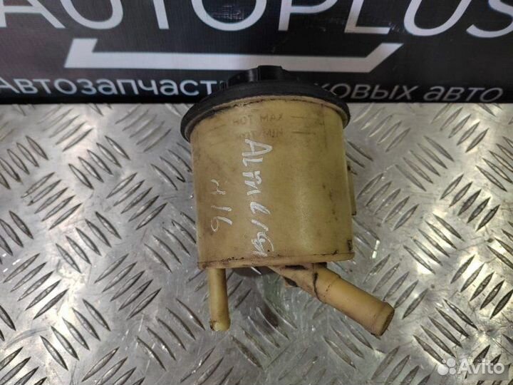 Бачок гур Nissan Almera N16 1.5 2000-2006