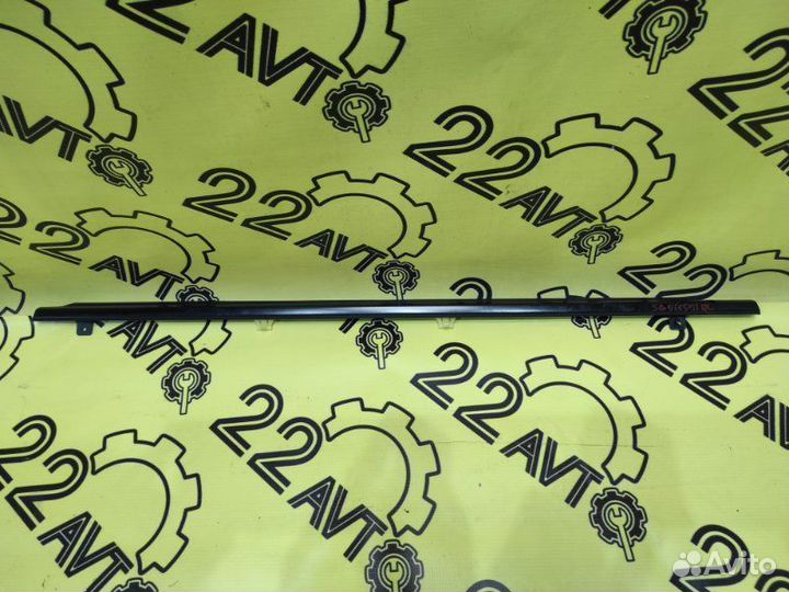 Молдинг стекла (на дверь) задний левый Subaru