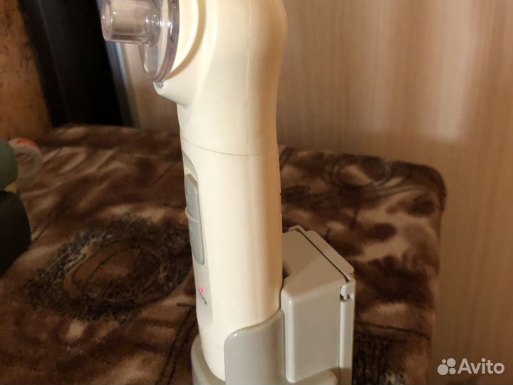 Косметический аппарат для чистки лица