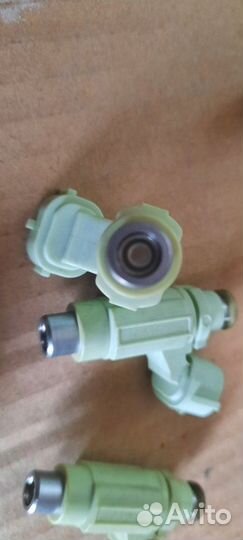 Форсунка топливная Mitsubishi Lancer 9 CS5A 4G63