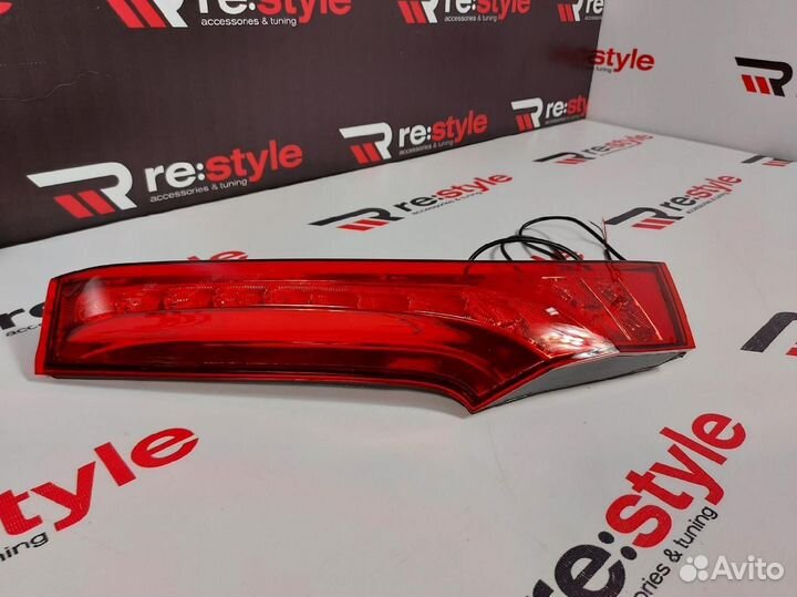 Стопы 5-ой двери Honda Fit с 2014 Led S2392