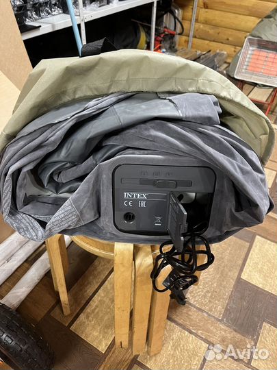 Матрас надувной Intex