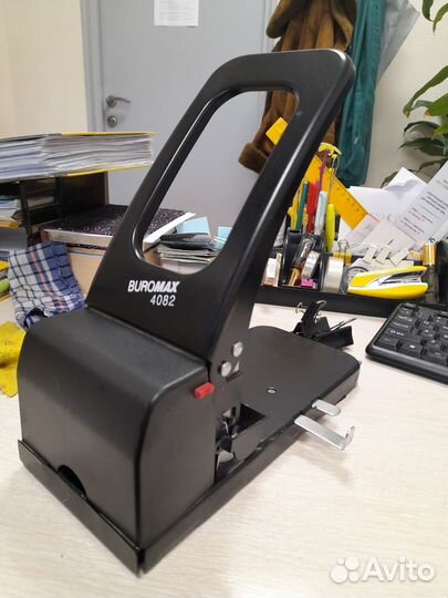 Дырокол на 100 листов